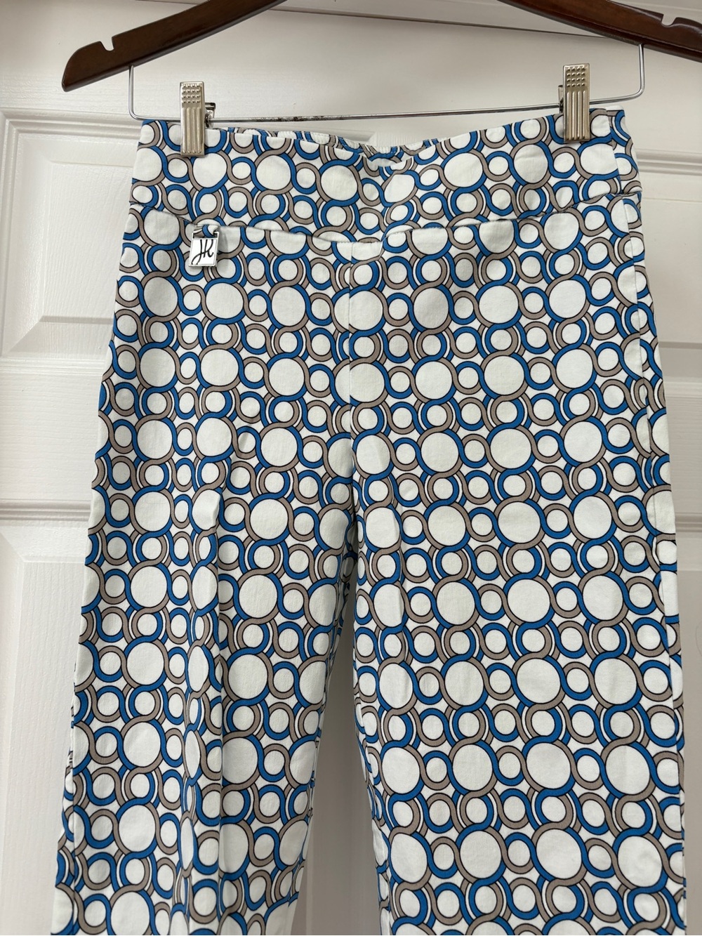 Joseph Ribkoff Blue and White Geometric Cropped Pants - Picture 8 of 10